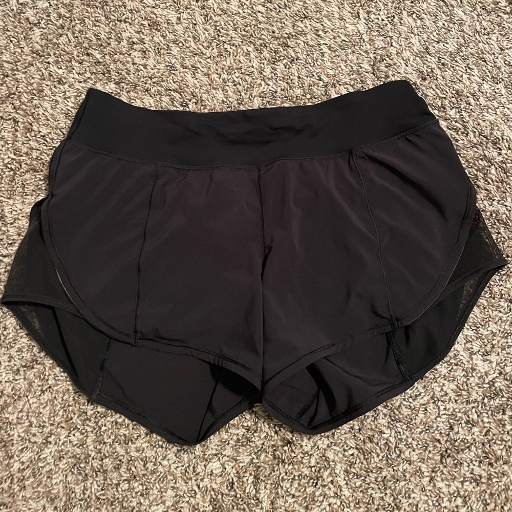 EUC Lululemon Attack the Track shorts